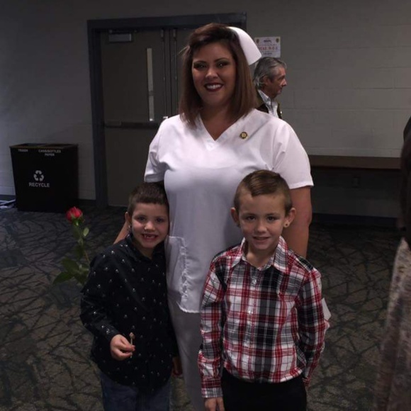 Meet your Posher, Hannah - Picture 3 of 4